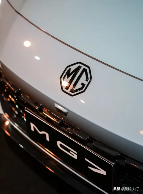 MG7纯电预告图来了，油改电套路还在用，用户真买账吗？